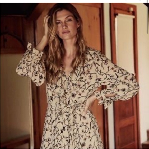 Dôen | Bonnie Maxi Wrap Dress in Floral Scroll Cream | M - Picture 4 of 8